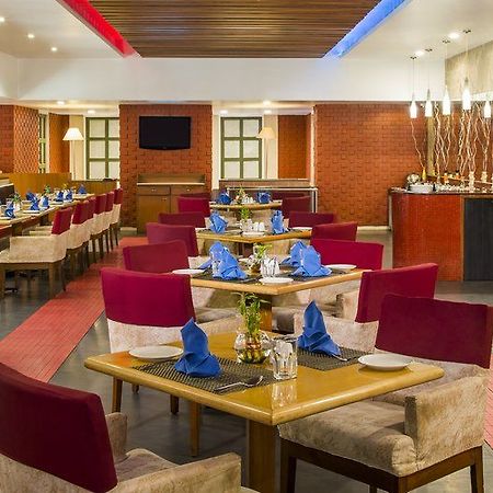 Country Inn Ahmedabad Esterno foto